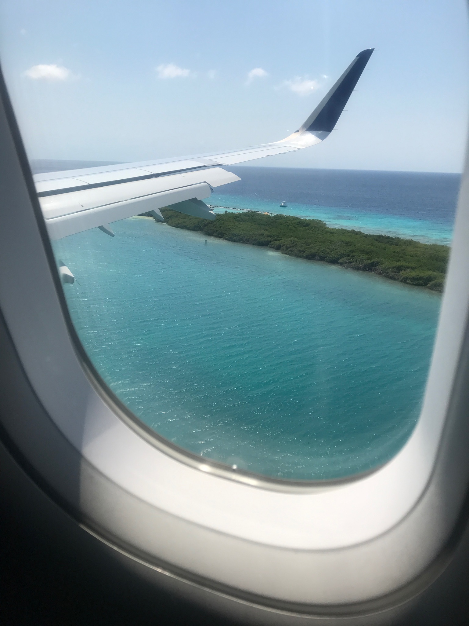 aruba landing island jet blue 